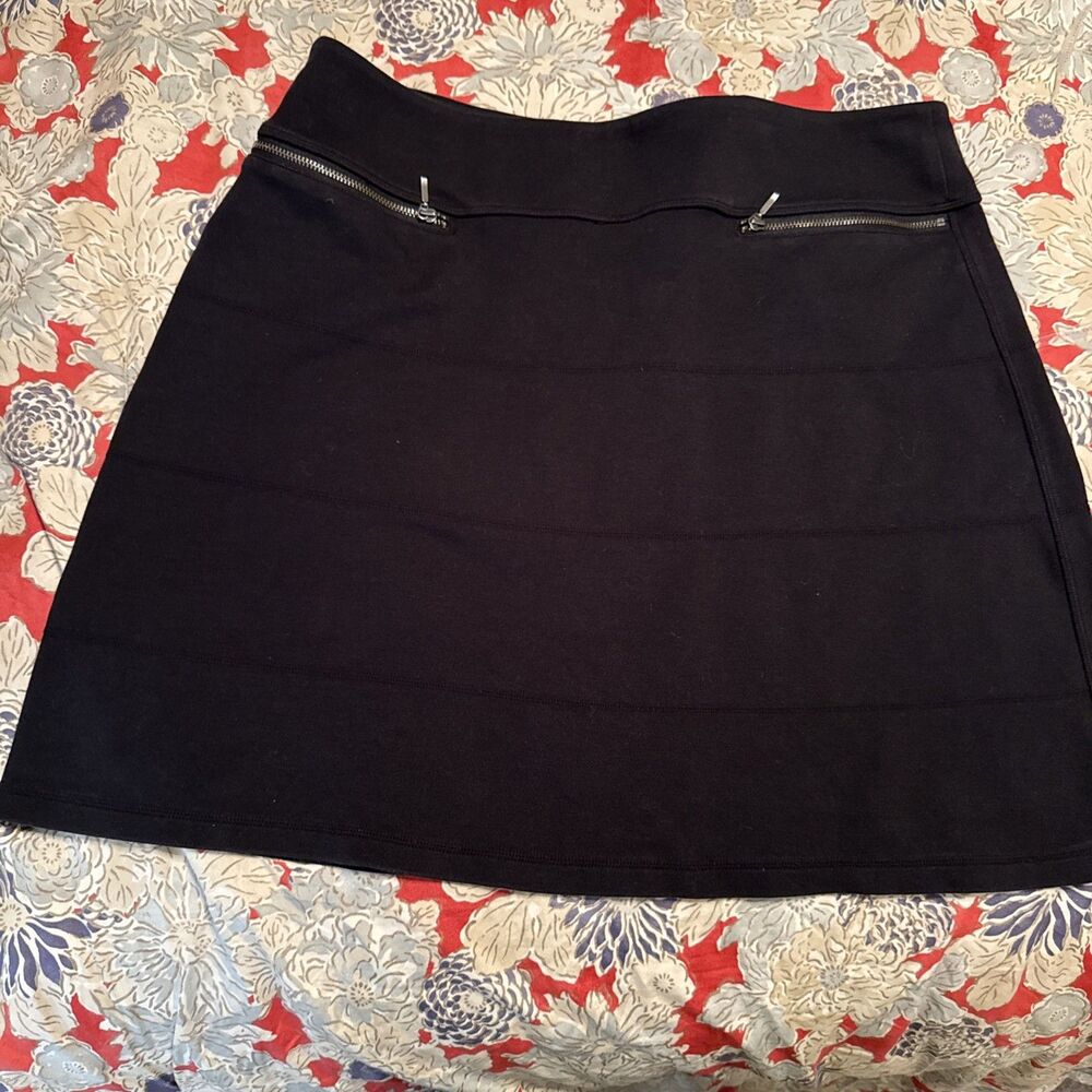 Athleta Skirt Women’s XL Black Strata Ponte Knit Mini Zipper Pocket Pull On